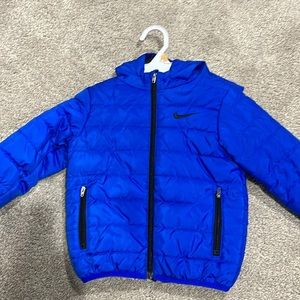 Nike hooded puffer jacket
